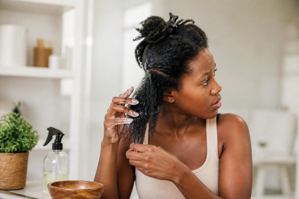 How to Moisturize 4C Hair Without Buildup