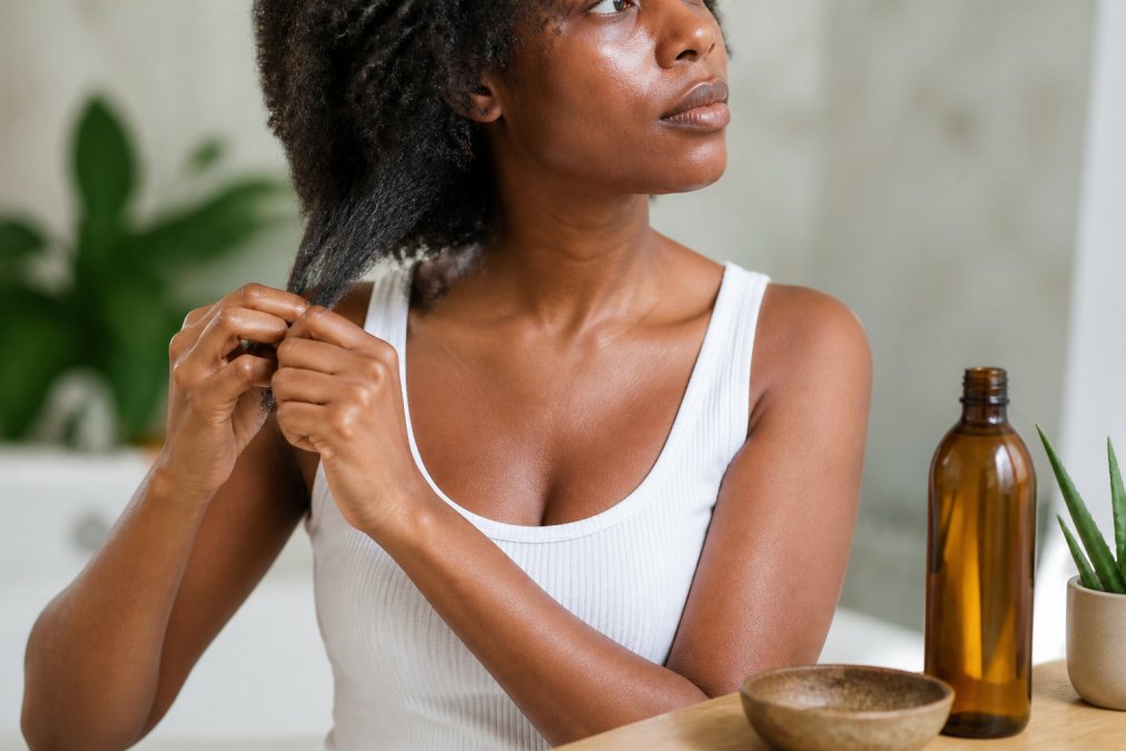 How to Prevent Hair Breakage Naturally